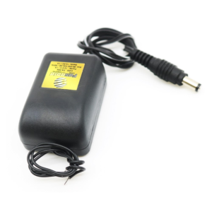 FONTE 12.8V / 1A da FASGOLD, ideal para sistemas de segurança e automação.